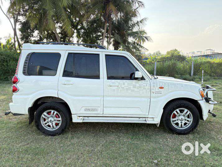 Mahindra Scorpio 2009-2014 Vlx 2wd Airbag Se Bsiv, 2013, Diesel