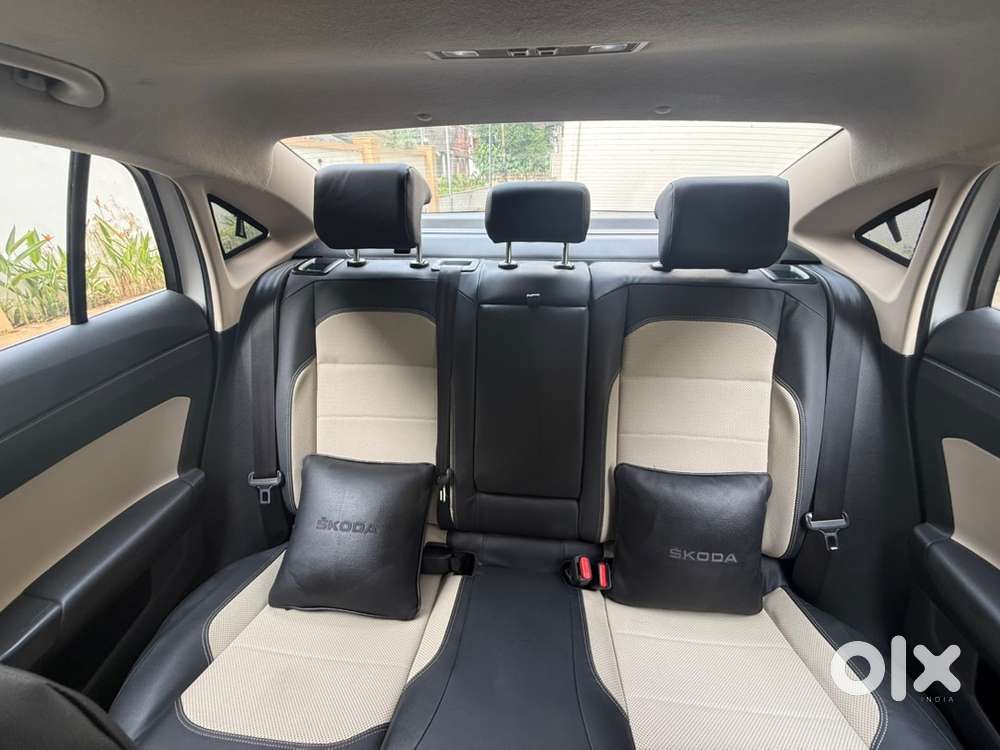 Skoda Slavia Petrol Automatic 2022