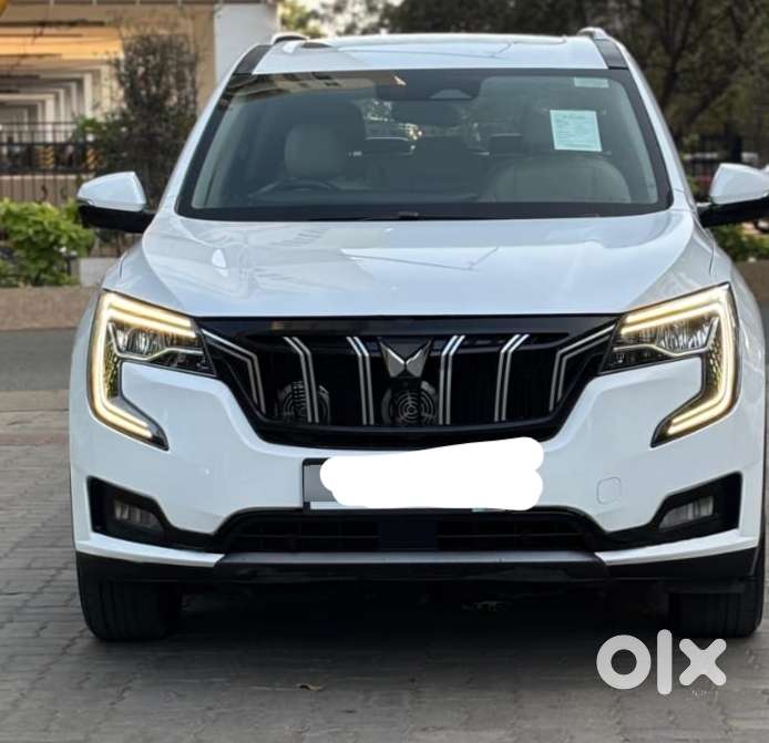 Mahindra Xuv700 2.2 Ax 7 Diesel At Str, 2022, Diesel