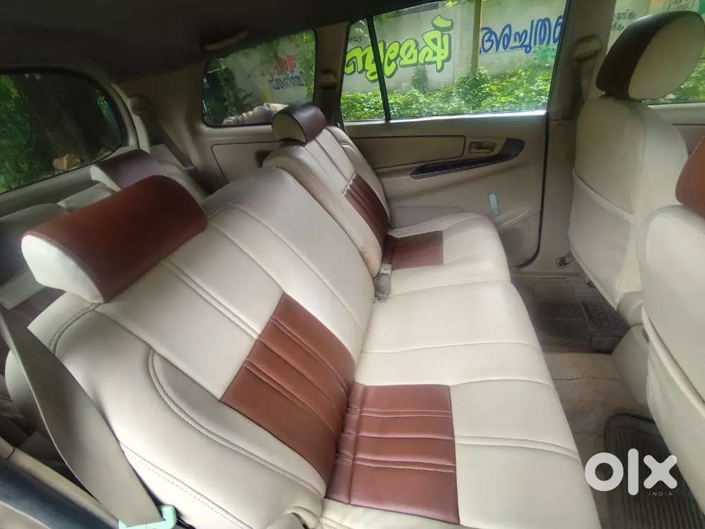 Toyota Innova 2.5 E 2006