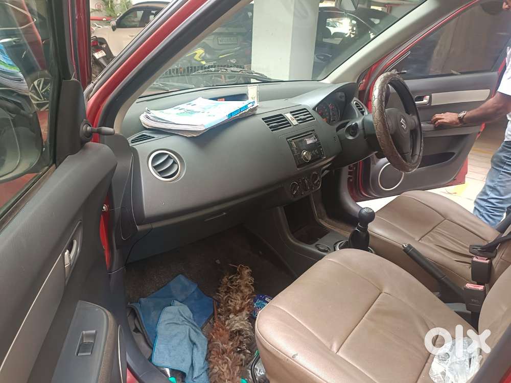 Maruti Suzuki Swift Vxi + Manual, 2011, Petrol