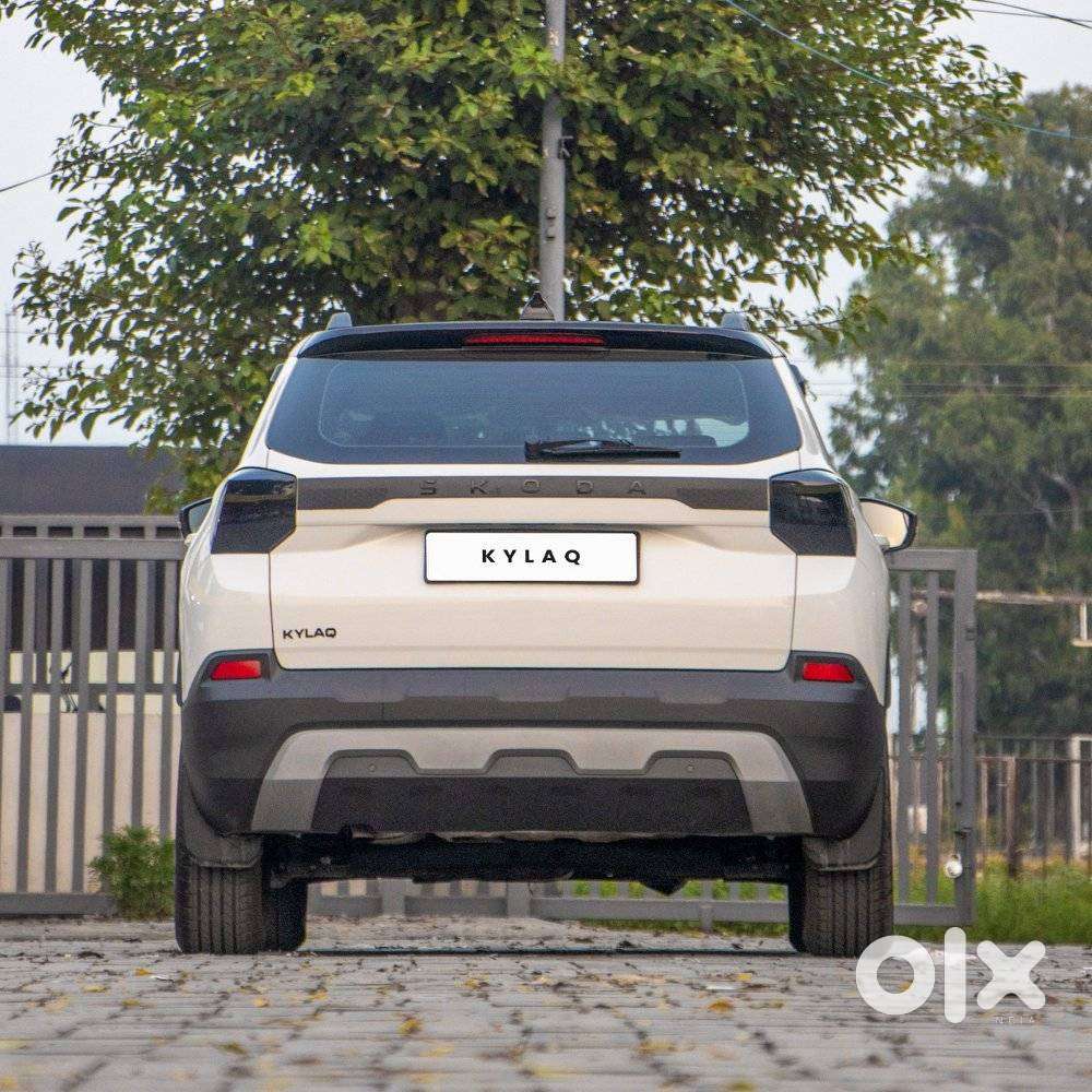Skoda Kylaq Signature, 2026, Petrol