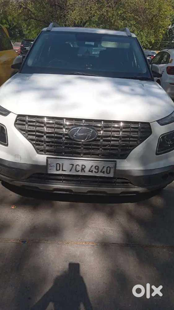 Hyundai Venue 2019 Petrol 35000 Km Driven