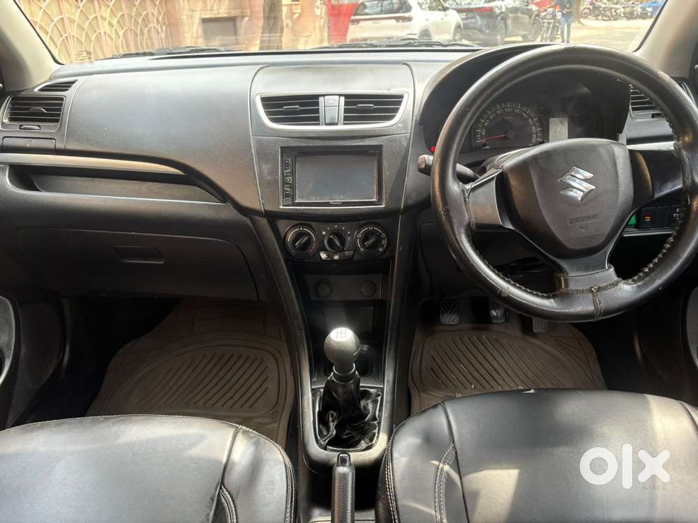 Maruti Suzuki Swift Lxi Optional-o, 2017, Petrol