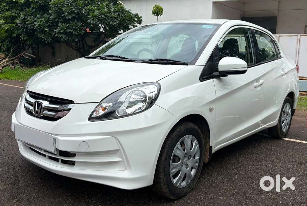 Honda Amaze 2nd Gen Vx, 2015, Petrol