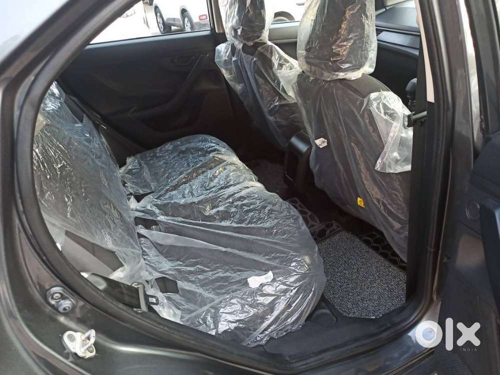 Tata Nexon Smart Plus1.2 Revotron Petrol 5 Mt, 2024, Petrol