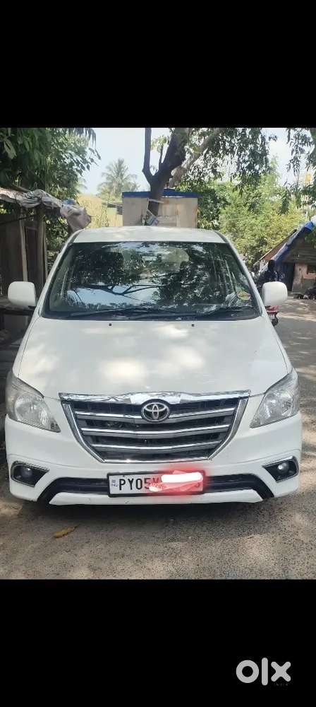 Toyota Innova 2.5 E 2015