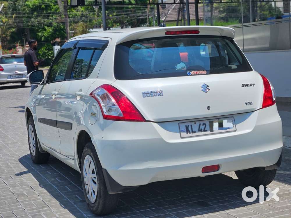 Maruti Suzuki Swift Vxi, 2015, Petrol