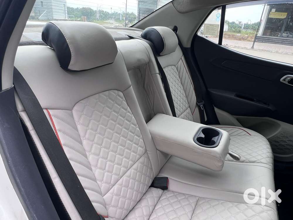 Hyundai Aura 1.0 Sx Plus Petrol, 2023, Cng & Hybrids