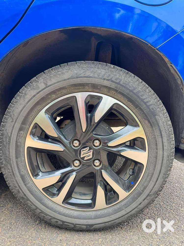 2024 Swift Zxi Plus Dual-tone Blue  Warranty Till 2030  19k Km