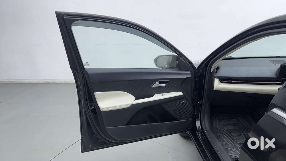 Hyundai Verna 1.5 Sx (o) Vtvt Ivt, 2023, Petrol