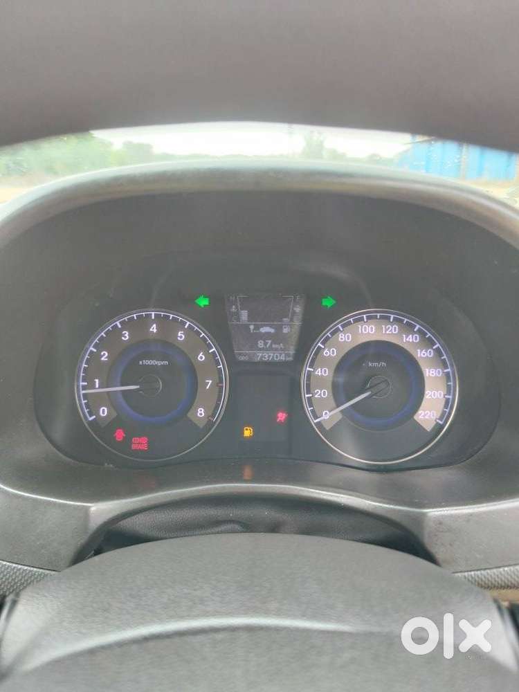 Hyundai Verna Vtvt 1.6 Sx, 2013, Petrol