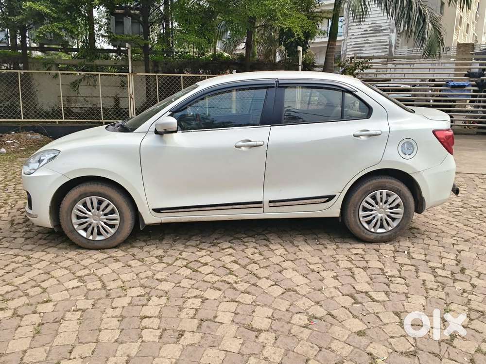 Maruti Suzuki Swift Dzire Vxi(o) Mt, 2018, Petrol