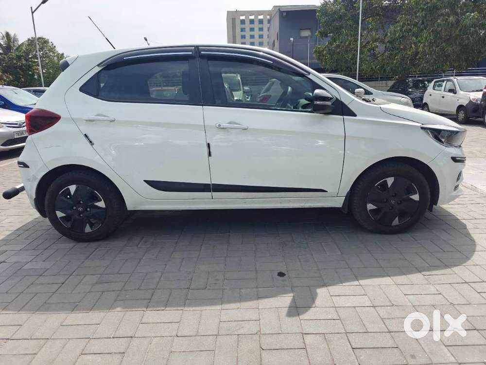 Tata Tiago 1.05 Revotorq Xt, 2025, Petrol