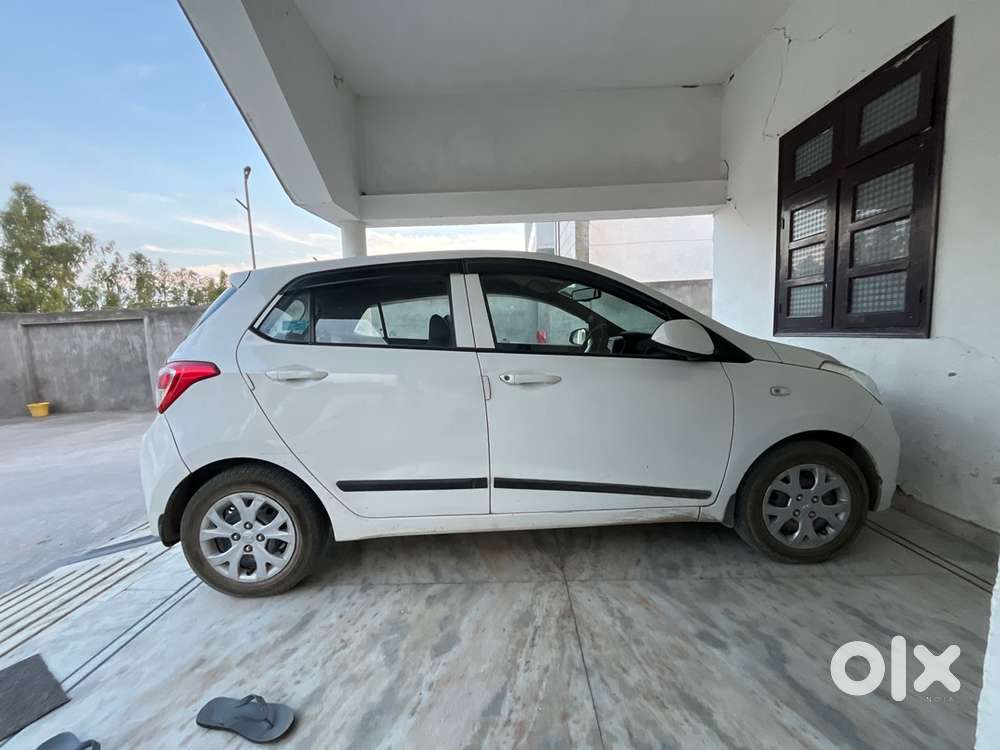 Hyundai Grand I10 Petrol 2015