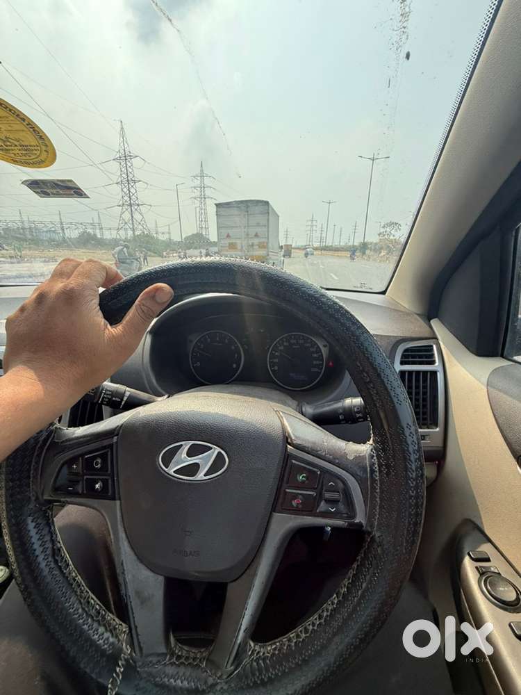 Hyundai I20 Sportz 2012