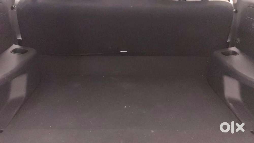 Mahindra Xuv700 2.2 Ax 5 Diesel At Str, 2023, Diesel