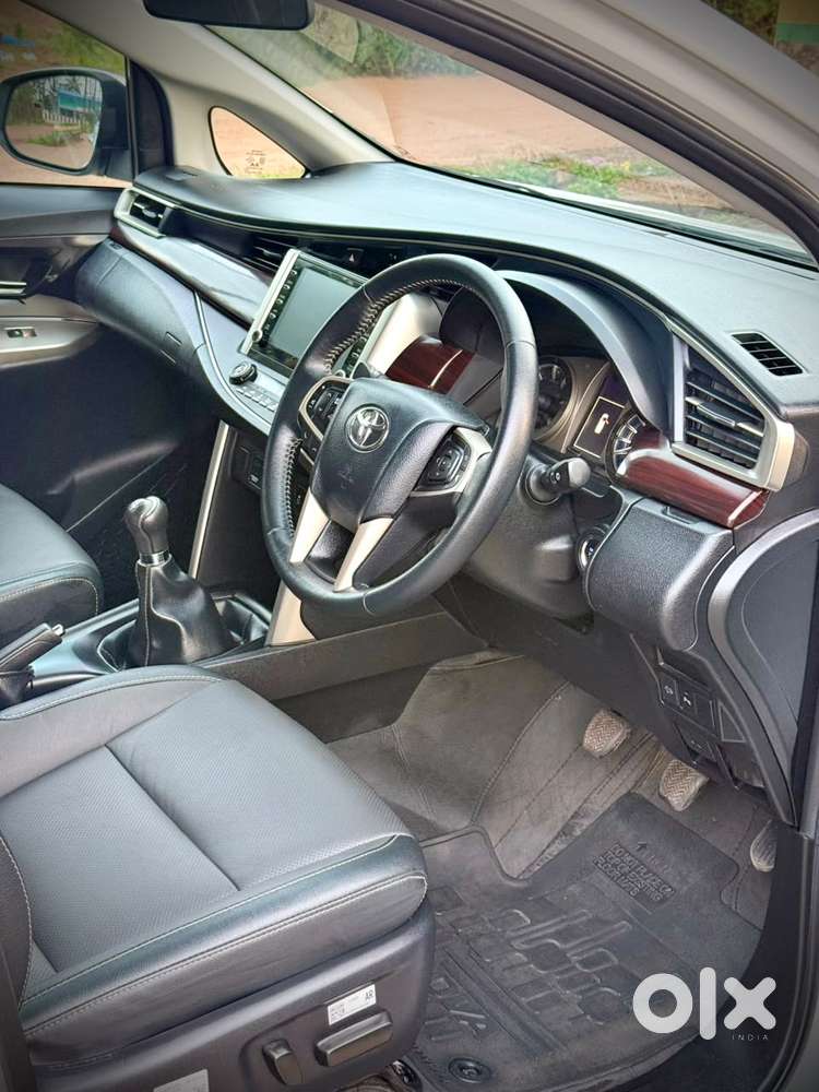 Toyota Innova Crysta 2.4 Z 7 Str, 2025, Diesel