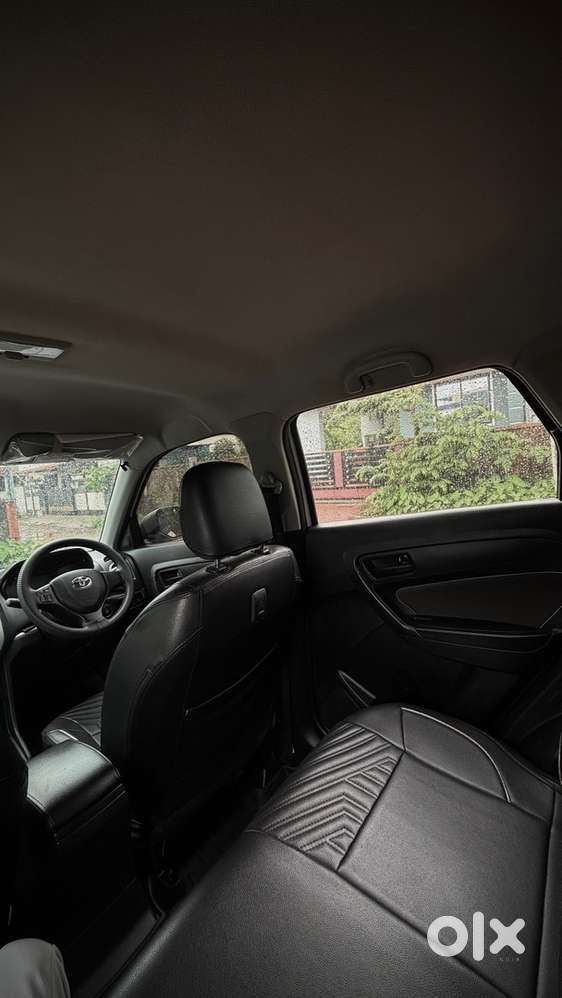 Toyota Urban Cruiser 2022, Km Driven 53600