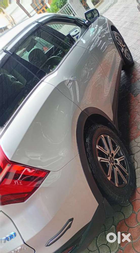 Mahindra Xuv700 2.2 Ax 7 Diesel At Luxury Pack Str, 2022, Diesel