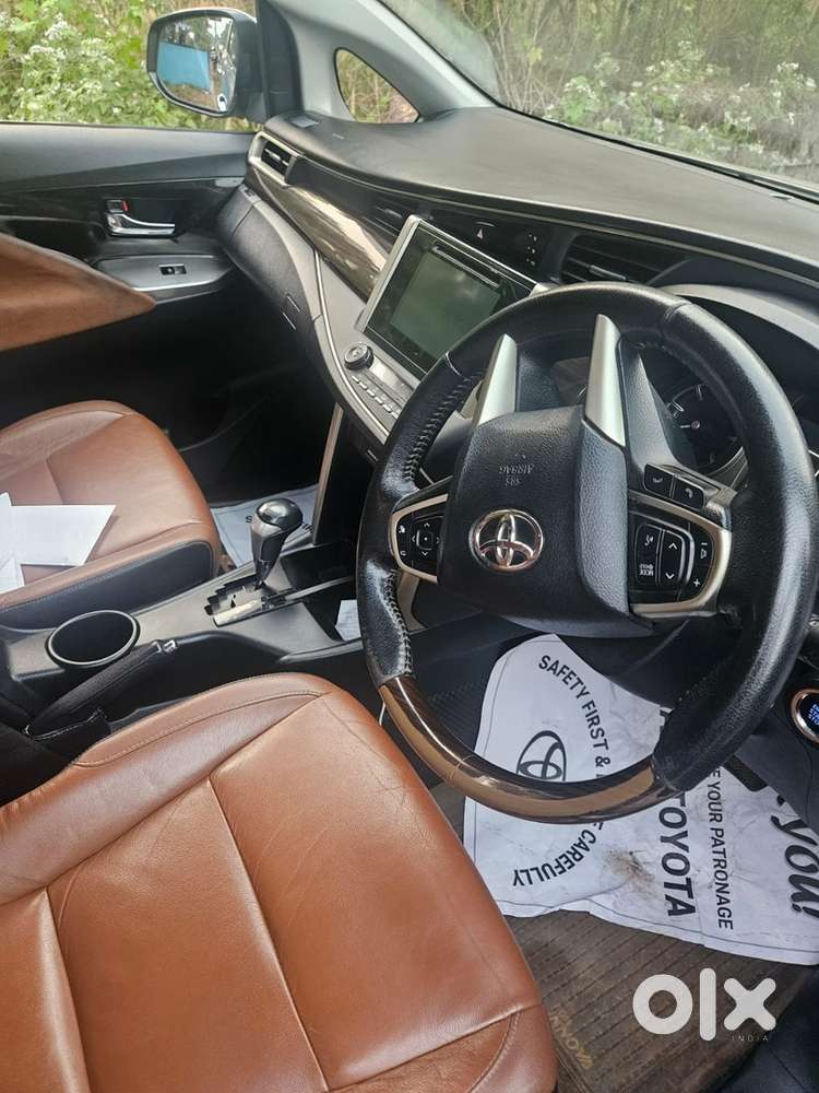 Toyota Innova Crysta 2016 2.8z Automatic
