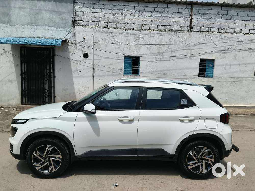 Hyundai Venue Sx Mt, 2023, Diesel