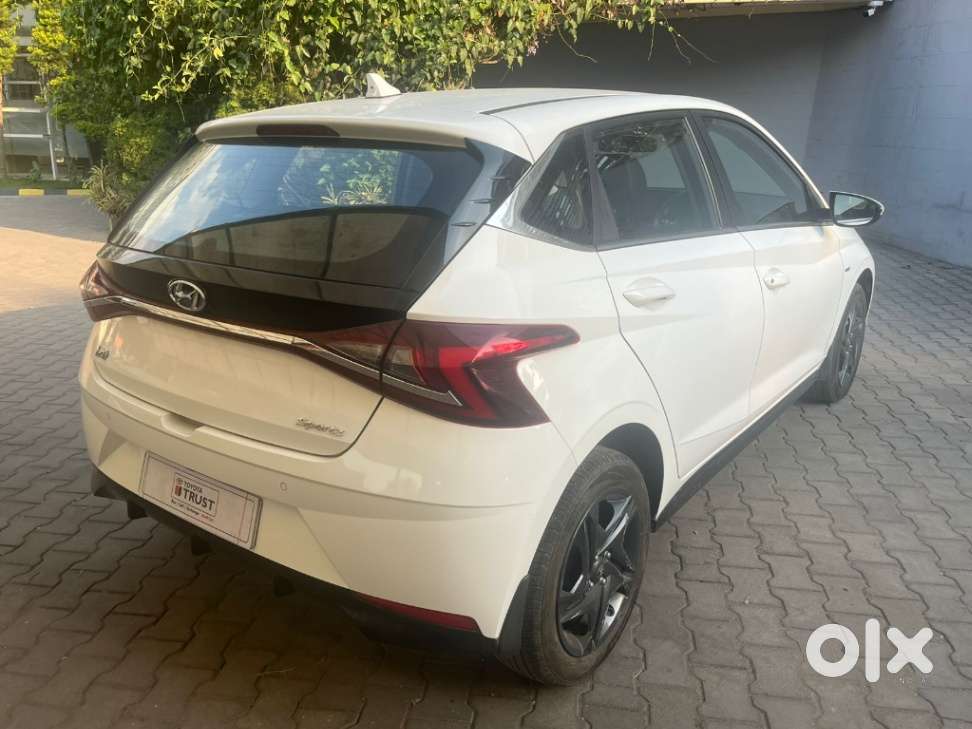 Hyundai I20 Sportz Plus Cvt, 2022, Petrol