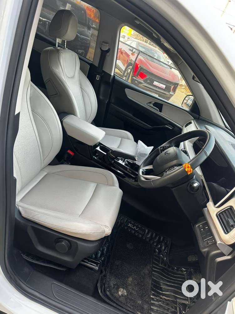 Mahindra Xuv700 Diesel 2025