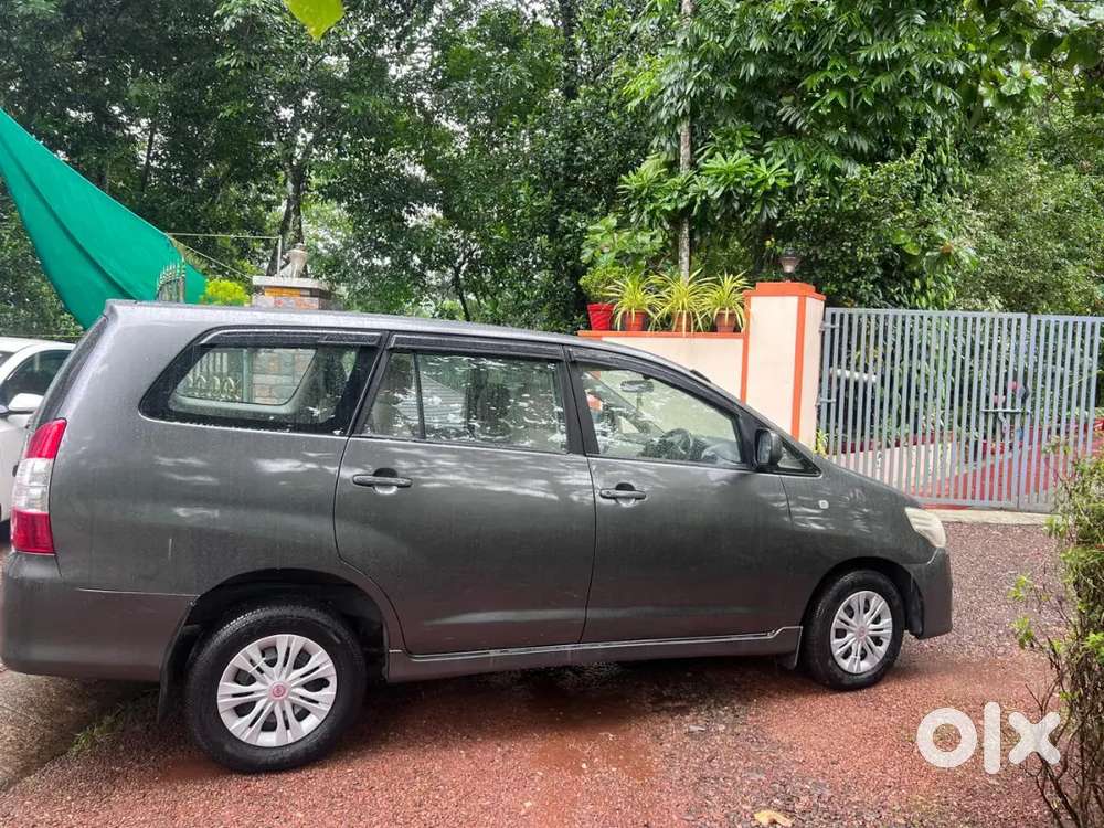 Toyota Innova Diesel 2012
