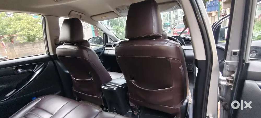Toyota Innova Crysta 2019