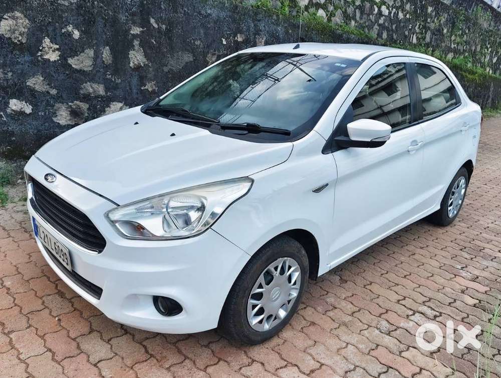 Ford Figo Aspire Trend, 2015, Petrol