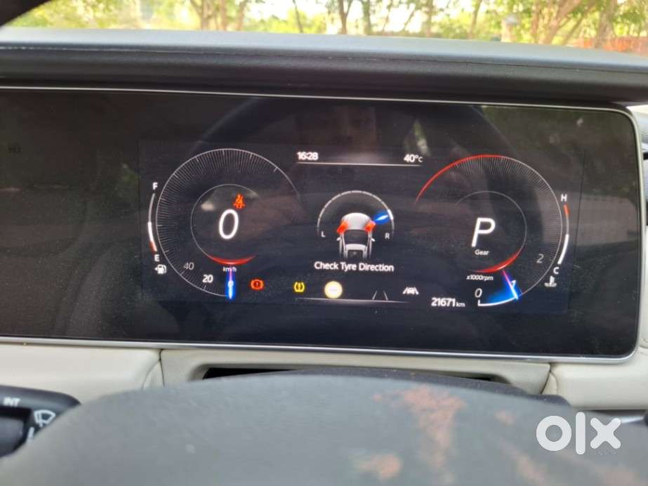 Mahindra Xuv700 Ax7 Luxury Pack Awd, 2025, Diesel