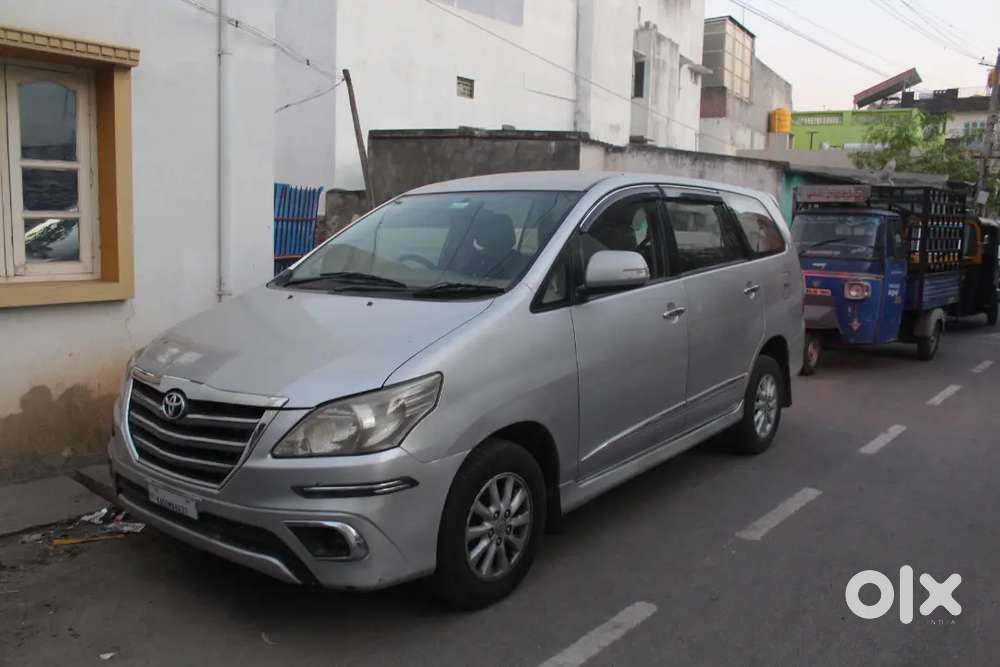 Toyota Innova Diesel 2014