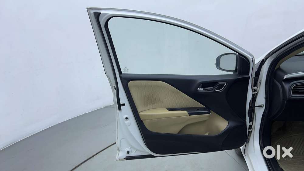 Honda City 1.5 V 4th Gen I-vtec Mt, 2022, Petrol