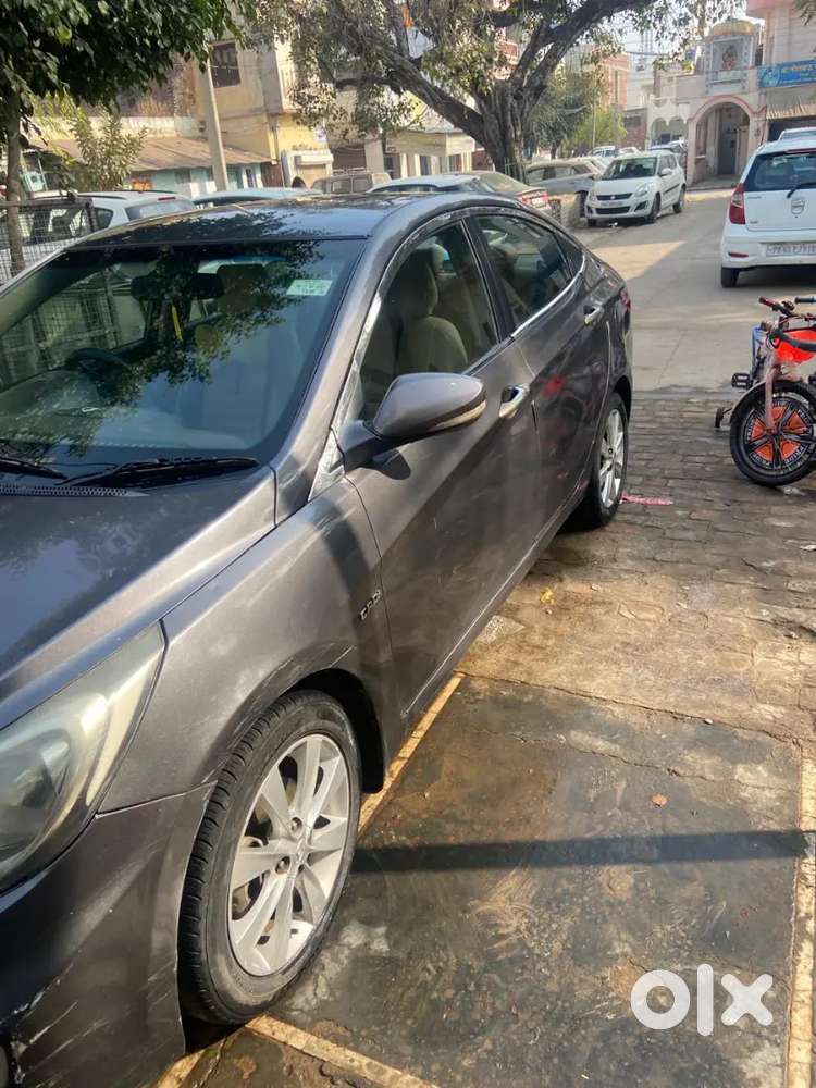 Hyundai Verna 2012 Diesel 147000 Km Driven