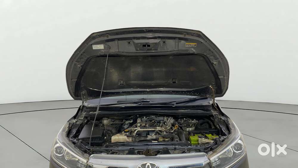 Toyota Innova Crysta 2.4 Vx Mt, 2016, Diesel