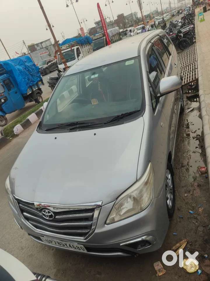 Toyota Innova 2.5 Gx (diesel) 7 Seater Bs Iv, 2015, Diesel