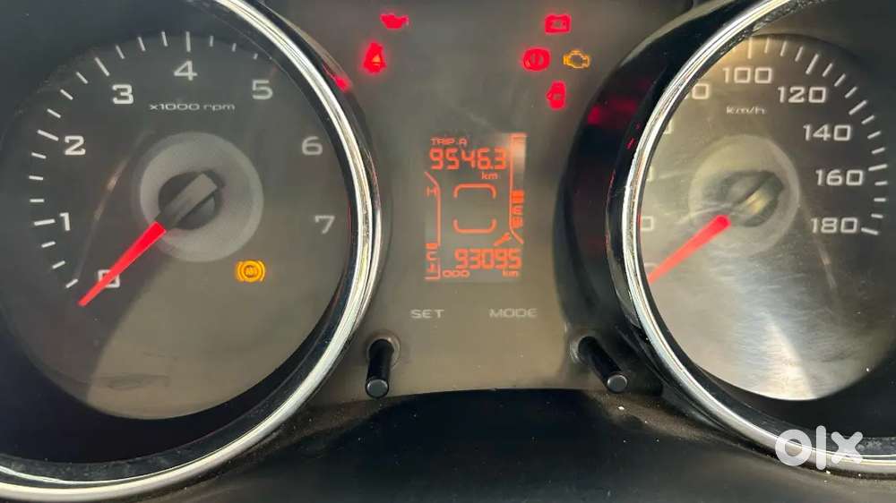 Mahindra Tuv 300 2016 Diesel 95000 Km Driven
