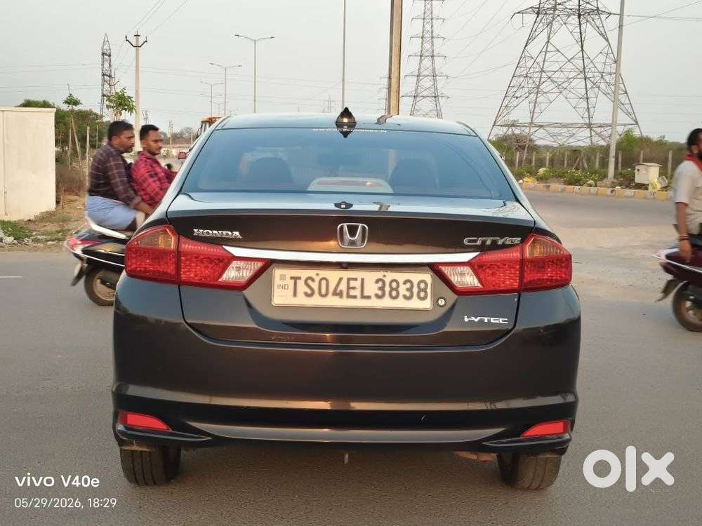 Honda City 1.5 V Cvt I-vtec Mt, 2016, Petrol