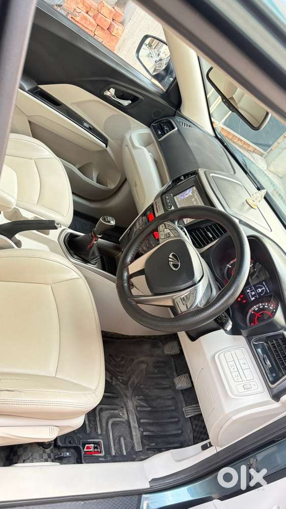 Mahindra Xuv300 W8 (o)diesel Manual 2020