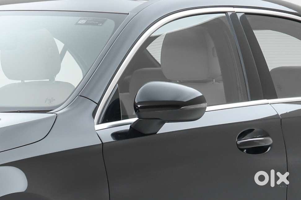 Mercedes-benz A-class Limousine 200, 2023, Petrol