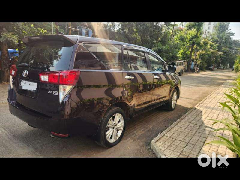 Toyota Innova Crysta 2.8z Automatic, 2016, Diesel
