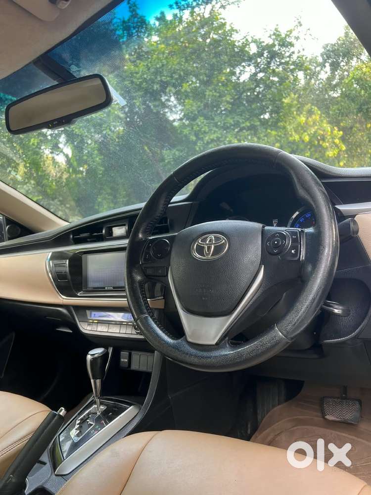 Toyota Corolla Altis G At, 2016, Petrol