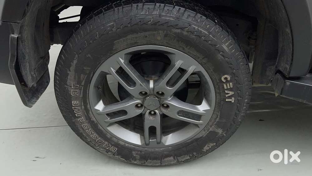 Mahindra Thar Lx Hard Top Petrol Mt 4wd, 2023, Petrol