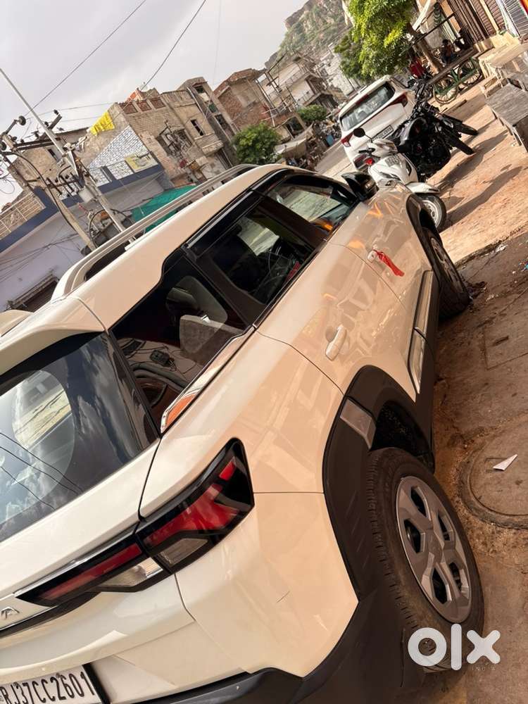 Maruti Suzuki Brezza 2025 Cng & Hybrids Good Condition