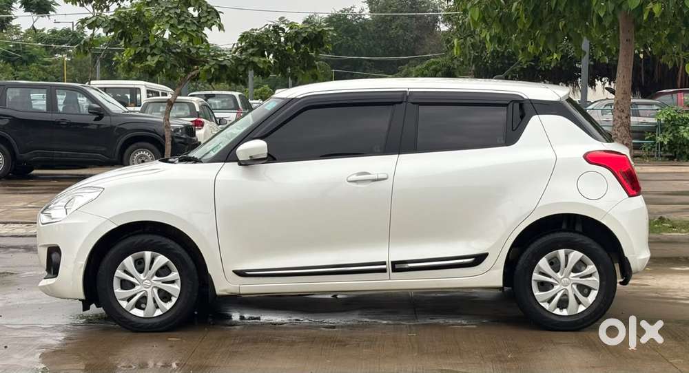 Maruti Suzuki Swift Vxi Ags, 2023, Petrol