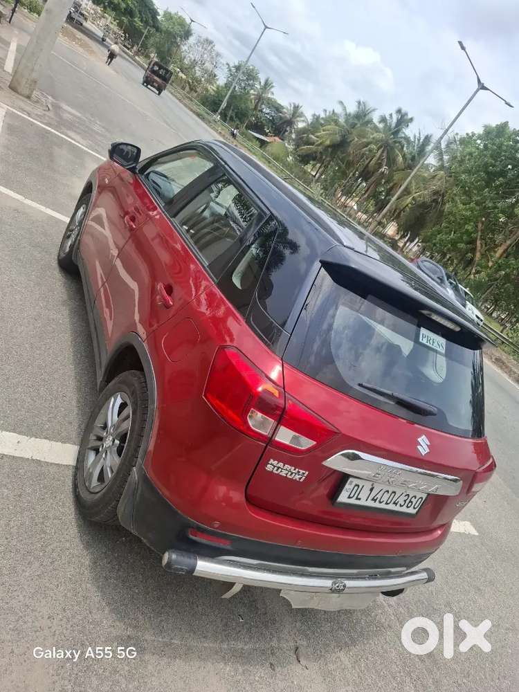 2017 Maruti Suzuki Brezza Zdi+ Dual Tone