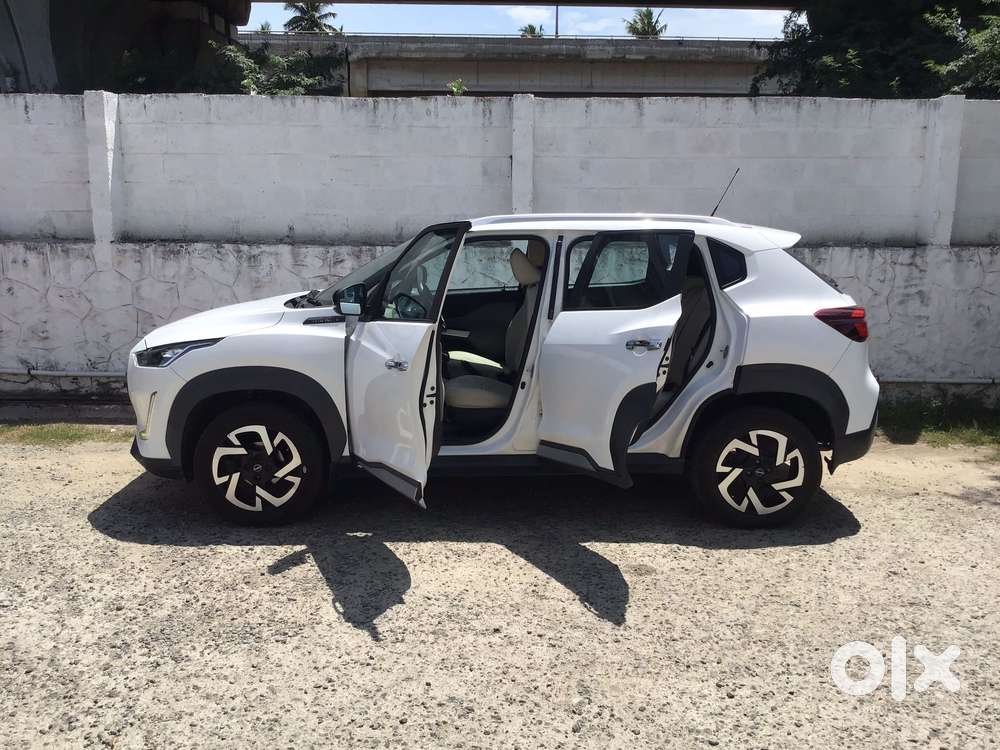 Nissan Magnite 1.0 Xv, 2021, Petrol
