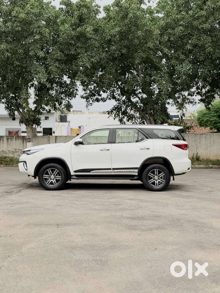 Toyota Fortuner 4x2 At 2.8 Diesel, 2020, Diesel