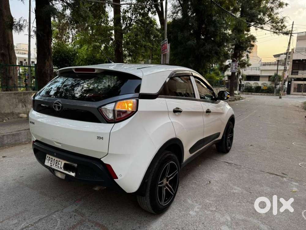 Tata Nexon 1.5 Revotorq Xm (s), 2019, Diesel